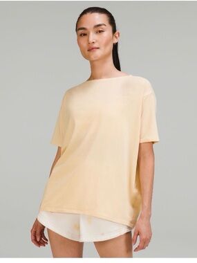 Lululemon Back in Action Short Sleeve Tee
